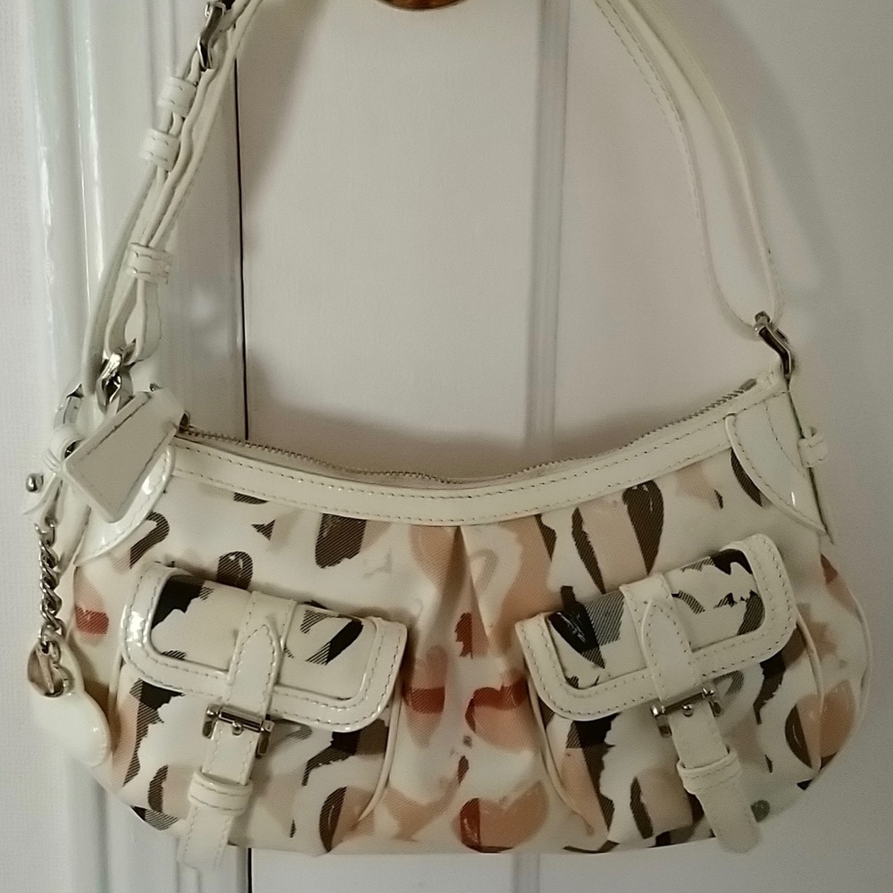 BURBERRY Made in Italy HEART SHOULDER BAG